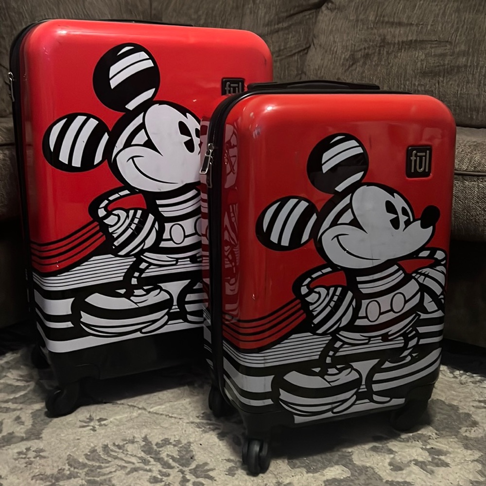 Mickey Mouse  luggage set (medium size / carry on) Red/Blk/Wht